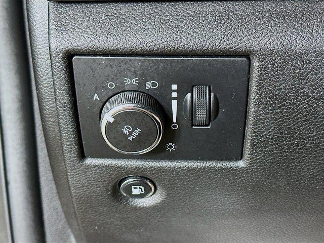 used 2018 Jeep Grand Cherokee car, priced at $18,697