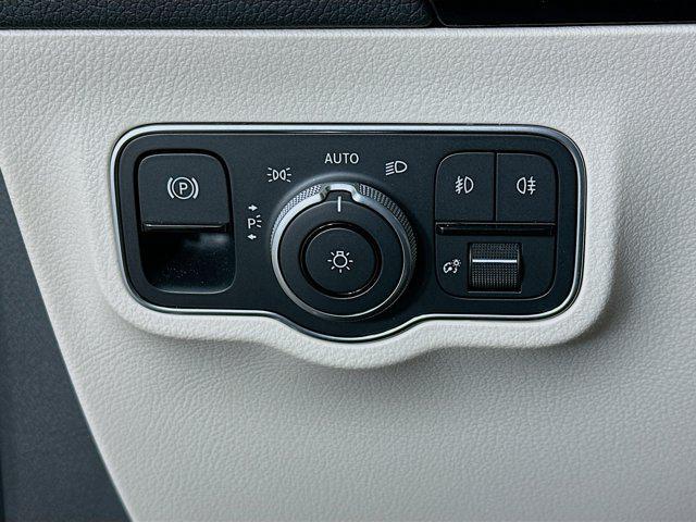 used 2025 Mercedes-Benz GLA 250 car, priced at $33,397