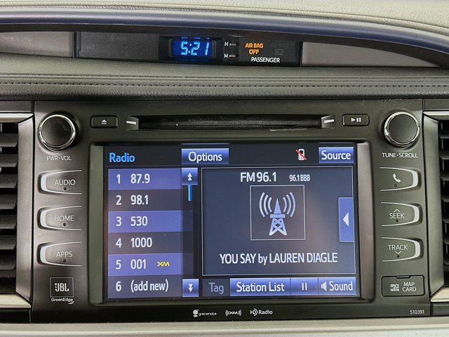 used 2019 Toyota Highlander Hybrid car, priced at $34,997