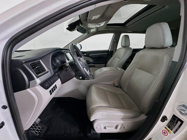 used 2019 Toyota Highlander Hybrid car, priced at $34,997
