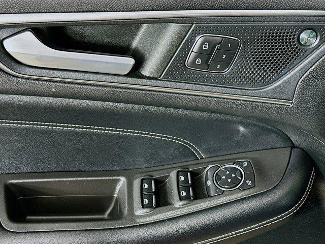 used 2022 Ford Edge car, priced at $22,387