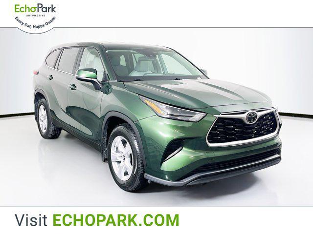 used 2023 Toyota Highlander car, priced at $31,997