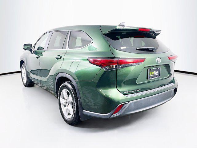 used 2023 Toyota Highlander car, priced at $31,997