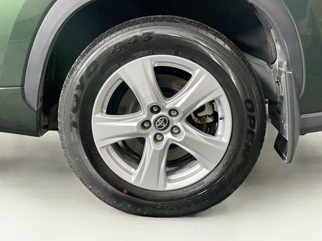 used 2023 Toyota Highlander car, priced at $31,997
