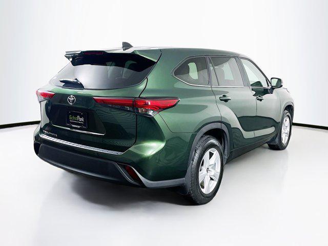 used 2023 Toyota Highlander car, priced at $31,997