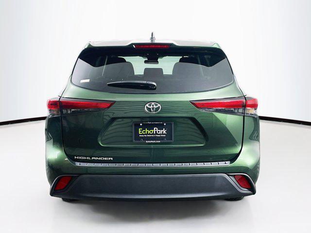 used 2023 Toyota Highlander car, priced at $31,997