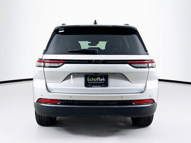 used 2024 Jeep Grand Cherokee car, priced at $28,197