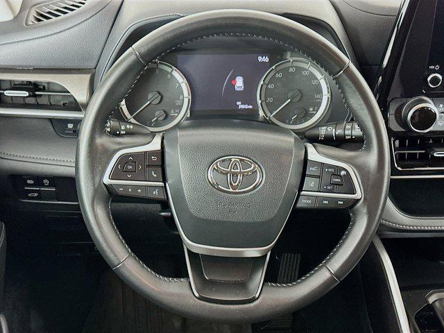 used 2023 Toyota Highlander car, priced at $31,189