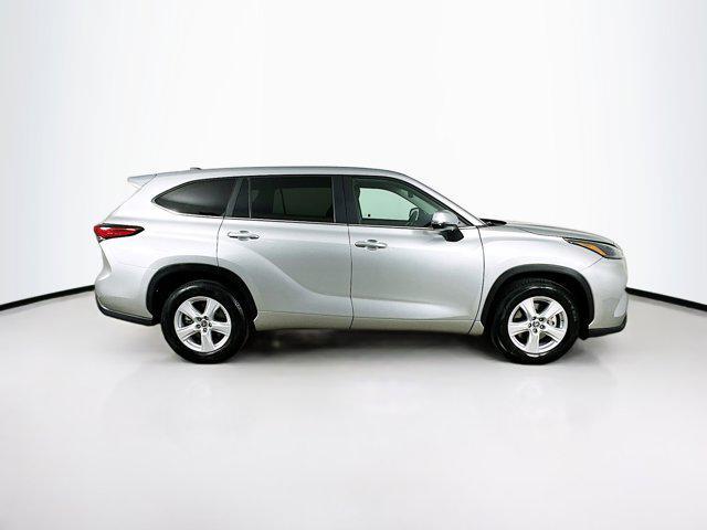used 2023 Toyota Highlander car, priced at $29,397