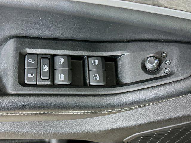 used 2023 Jeep Grand Cherokee car, priced at $28,697
