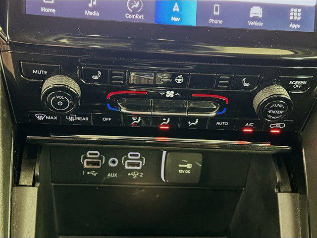 used 2023 Jeep Grand Cherokee car, priced at $28,697