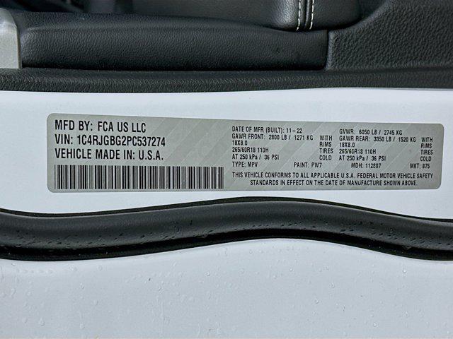used 2023 Jeep Grand Cherokee car, priced at $28,697