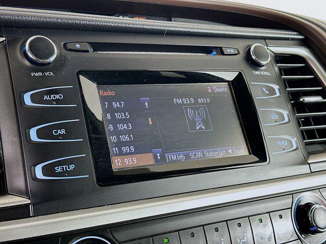 used 2019 Toyota Highlander car, priced at $21,797