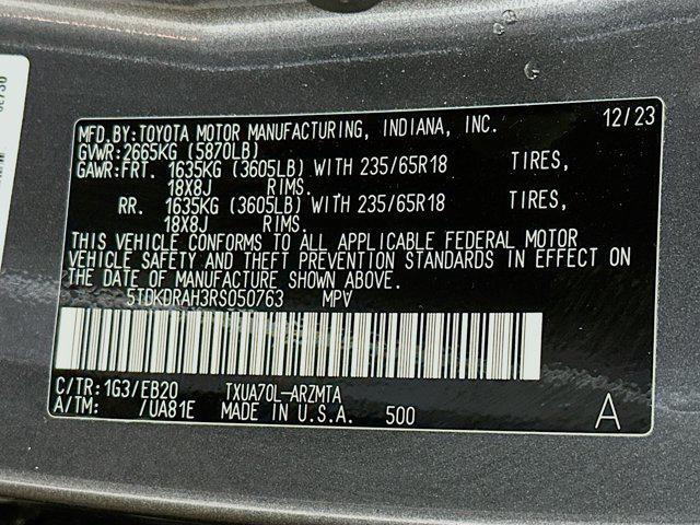 used 2024 Toyota Highlander car, priced at $34,197