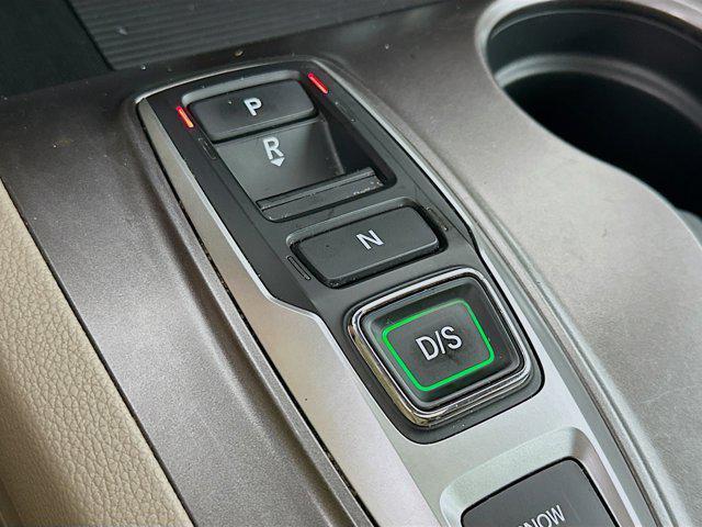 used 2022 Honda Pilot car, priced at $31,197