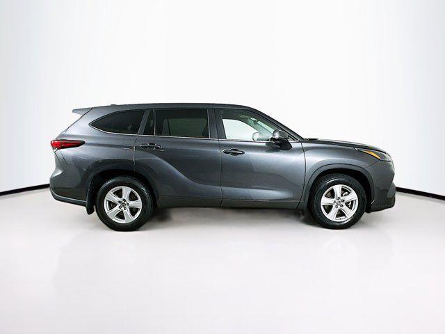 used 2023 Toyota Highlander car, priced at $29,497