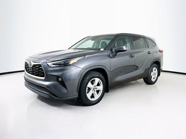 used 2023 Toyota Highlander car, priced at $29,497