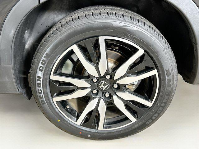 used 2022 Honda Pilot car, priced at $33,997