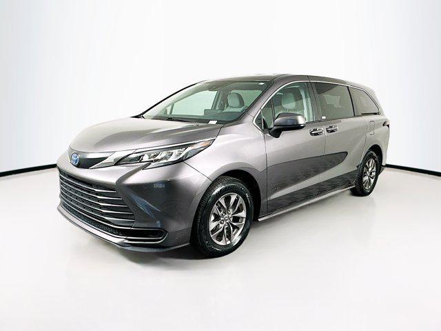 used 2023 Toyota Sienna car, priced at $34,889