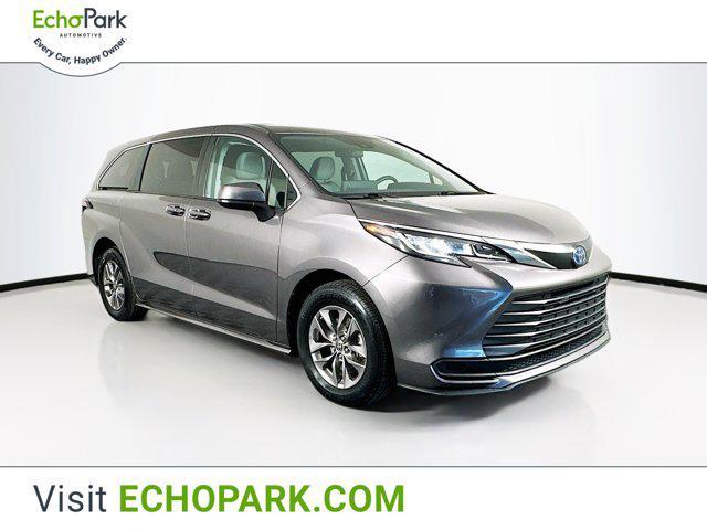 used 2023 Toyota Sienna car, priced at $34,889