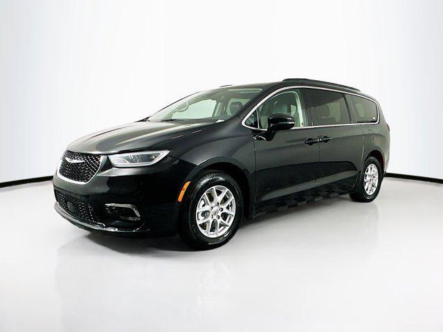 used 2022 Chrysler Pacifica car, priced at $20,489