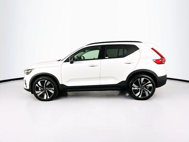 used 2025 Volvo XC40 car, priced at $31,997
