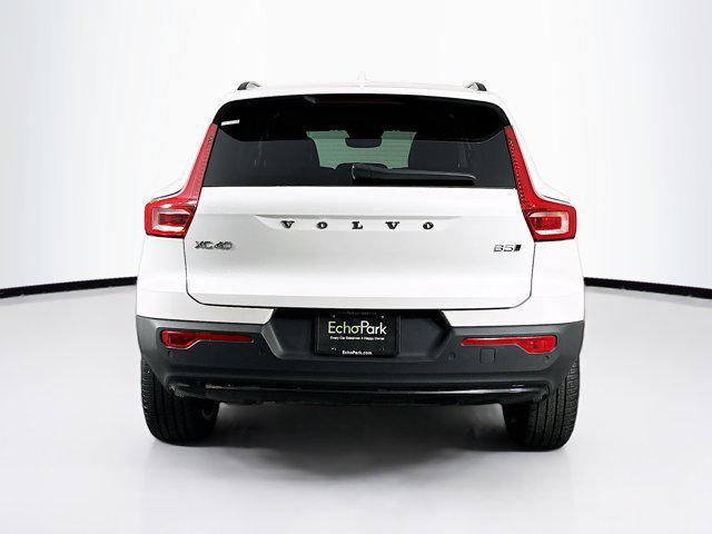 used 2025 Volvo XC40 car, priced at $31,997