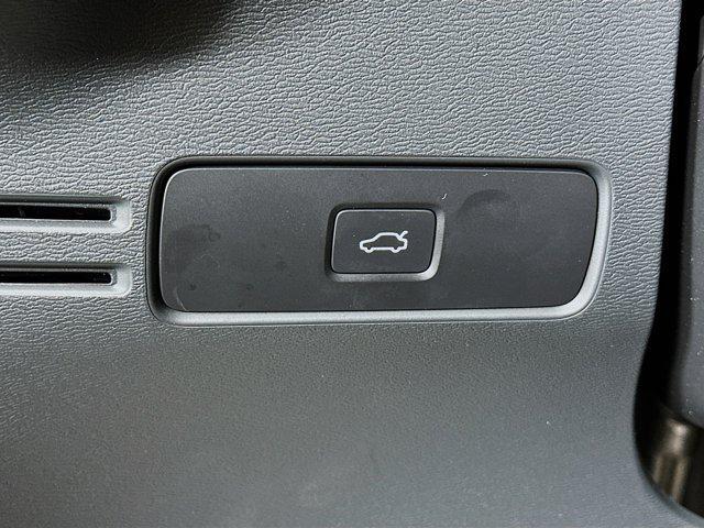 used 2025 Volvo XC40 car, priced at $31,997