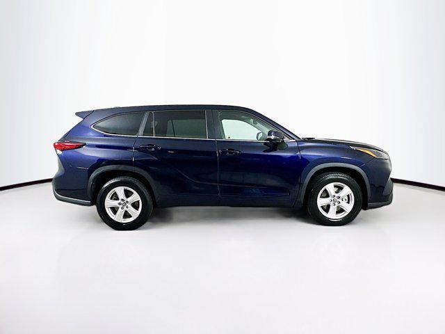 used 2023 Toyota Highlander car, priced at $28,589