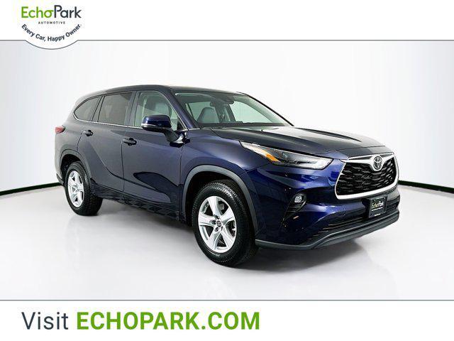 used 2023 Toyota Highlander car, priced at $28,589