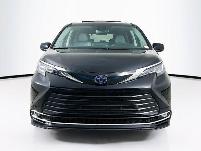 used 2022 Toyota Sienna car, priced at $46,197