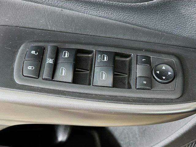 used 2019 Jeep Cherokee car, priced at $15,997