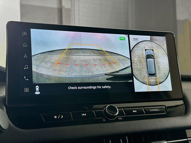 used 2025 Mitsubishi Outlander car, priced at $26,197