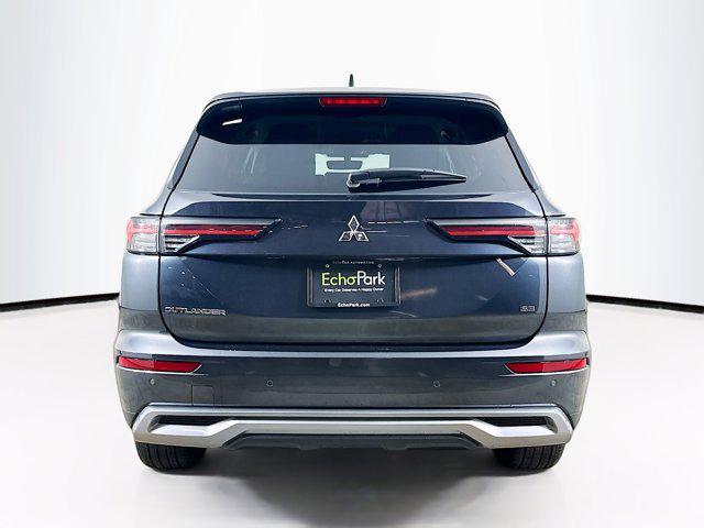 used 2025 Mitsubishi Outlander car, priced at $26,197