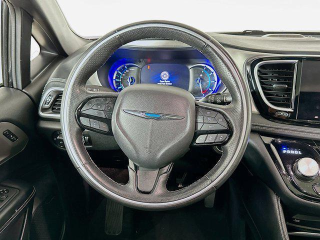 used 2021 Chrysler Pacifica Hybrid car, priced at $26,689