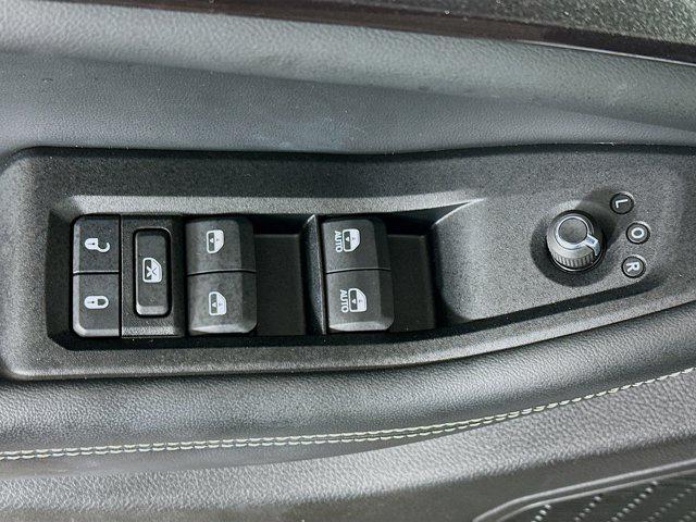 used 2023 Jeep Grand Cherokee car, priced at $29,897