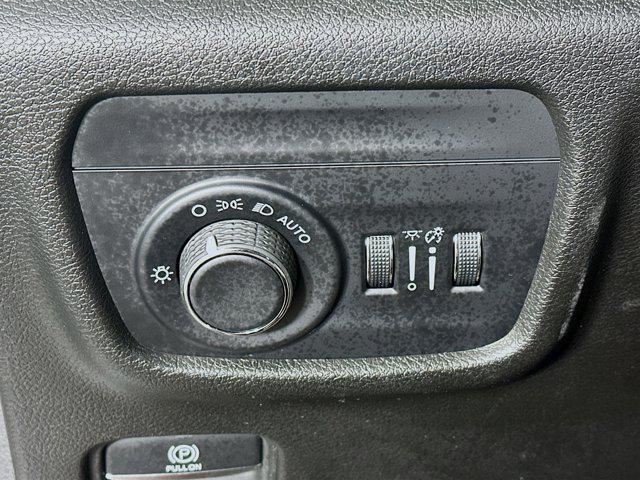 used 2023 Jeep Grand Cherokee car, priced at $29,897