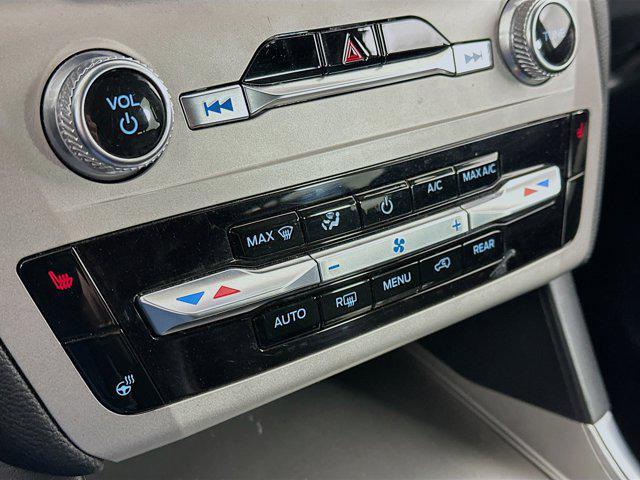 used 2024 Ford Explorer car, priced at $28,497