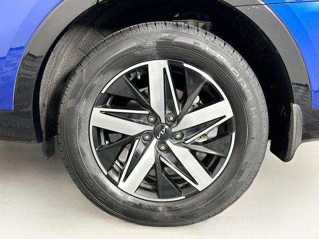 used 2023 Kia Sorento car, priced at $22,597