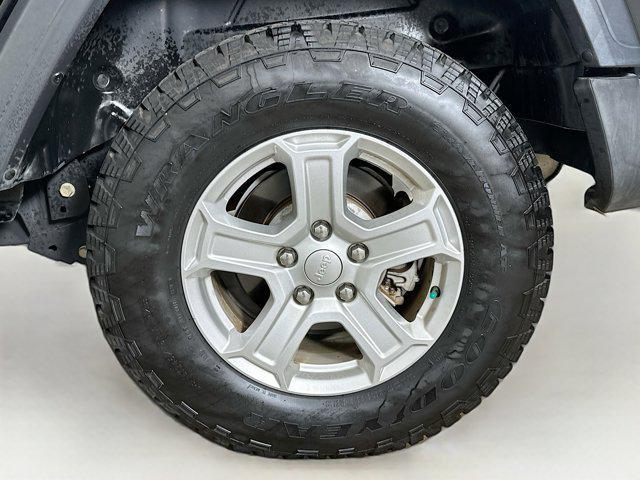 used 2019 Jeep Wrangler Unlimited car, priced at $21,297
