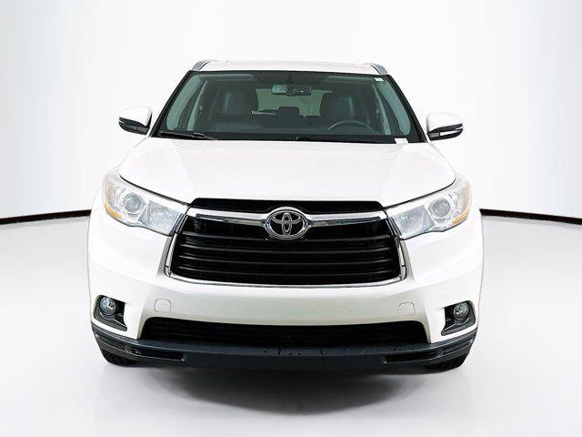 used 2016 Toyota Highlander car, priced at $19,989