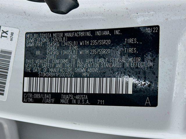 used 2023 Toyota Highlander car, priced at $36,297