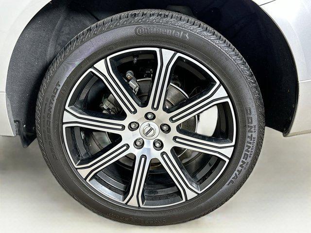 used 2021 Volvo XC60 car, priced at $24,797