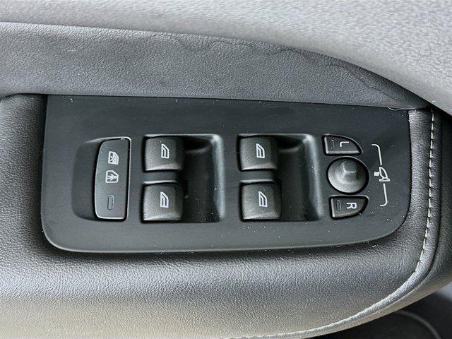 used 2021 Volvo XC60 car, priced at $24,797