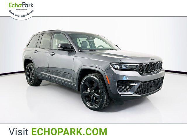 used 2023 Jeep Grand Cherokee car, priced at $27,689