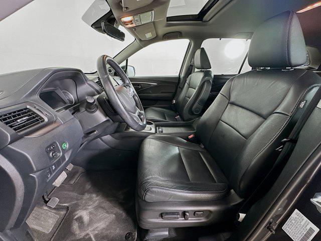 used 2022 Honda Pilot car, priced at $27,689