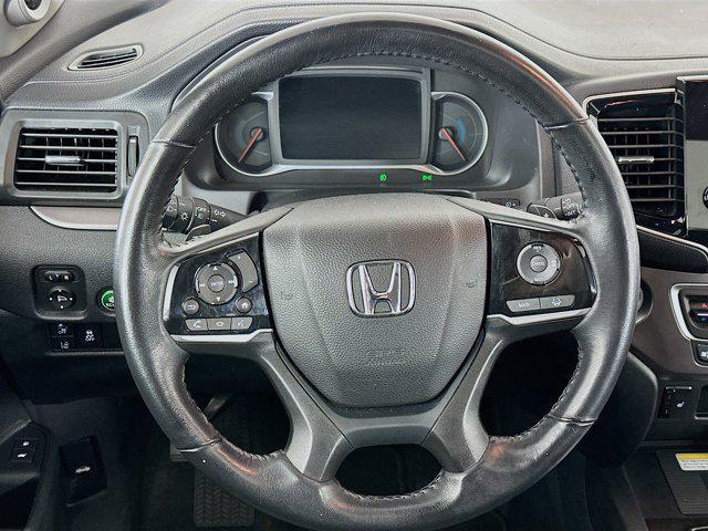 used 2022 Honda Pilot car, priced at $27,689