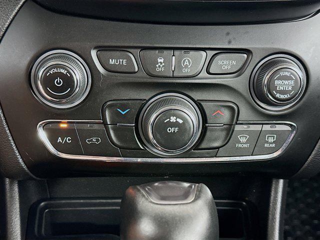 used 2020 Jeep Cherokee car, priced at $17,997