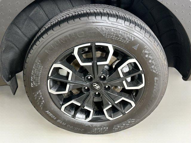 used 2024 Hyundai SANTA CRUZ car, priced at $24,997