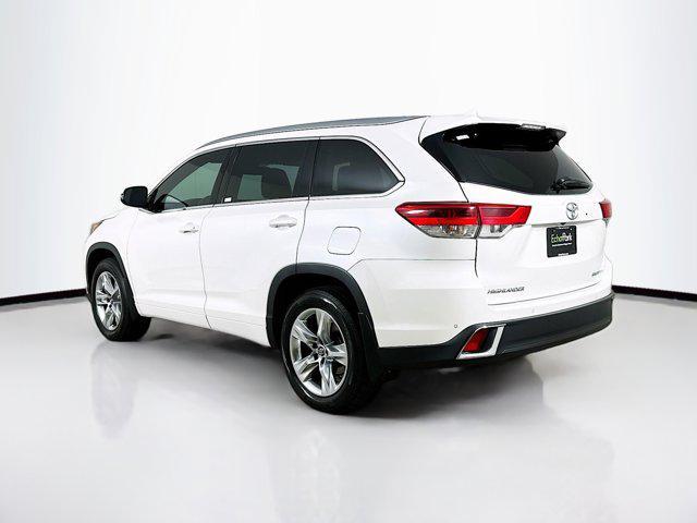 used 2018 Toyota Highlander car, priced at $25,499